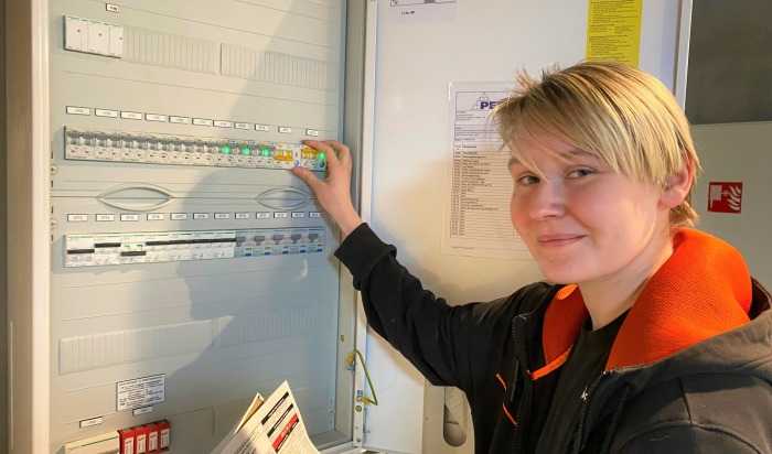 Ã…rets lærling kÃ¥ret av Elfob – Linn Helen Johansen hos Ingeniør Pettersen